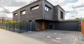 von_poll_real_estate_property_24053073_image_1