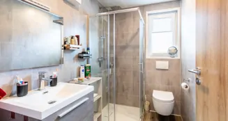 von_poll_real_estate_property_24053073_image_6