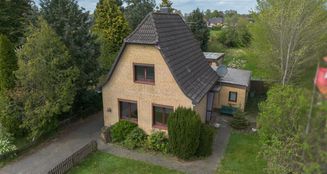von_poll_real_estate_property_25053067_image_0