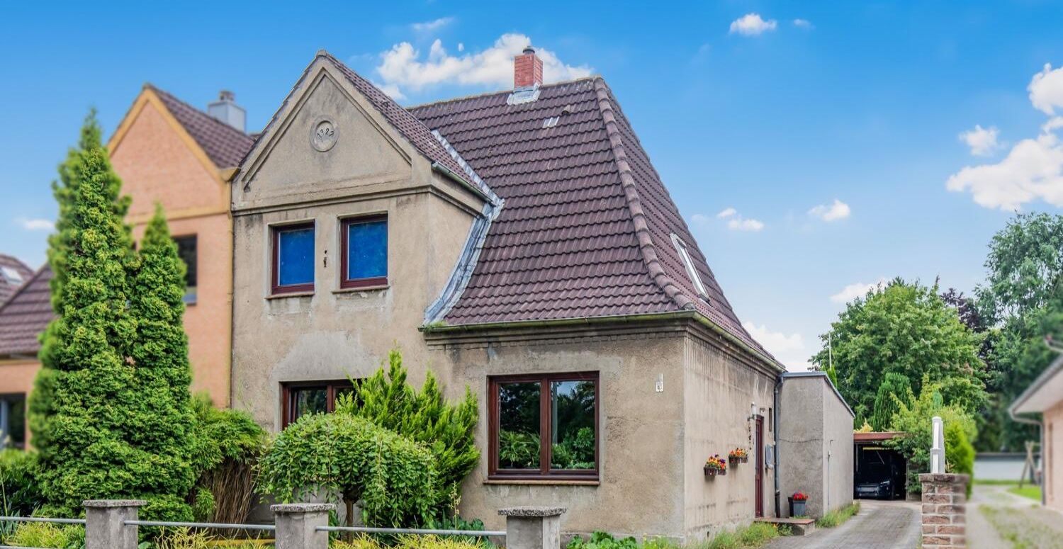 Hausansicht von vorne