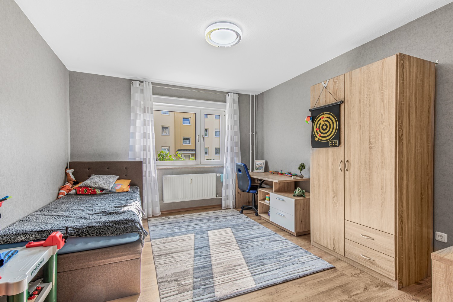 Schlafzimmer II