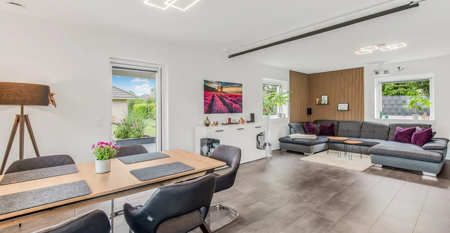 2. Ansicht Wohn- und Essbereich