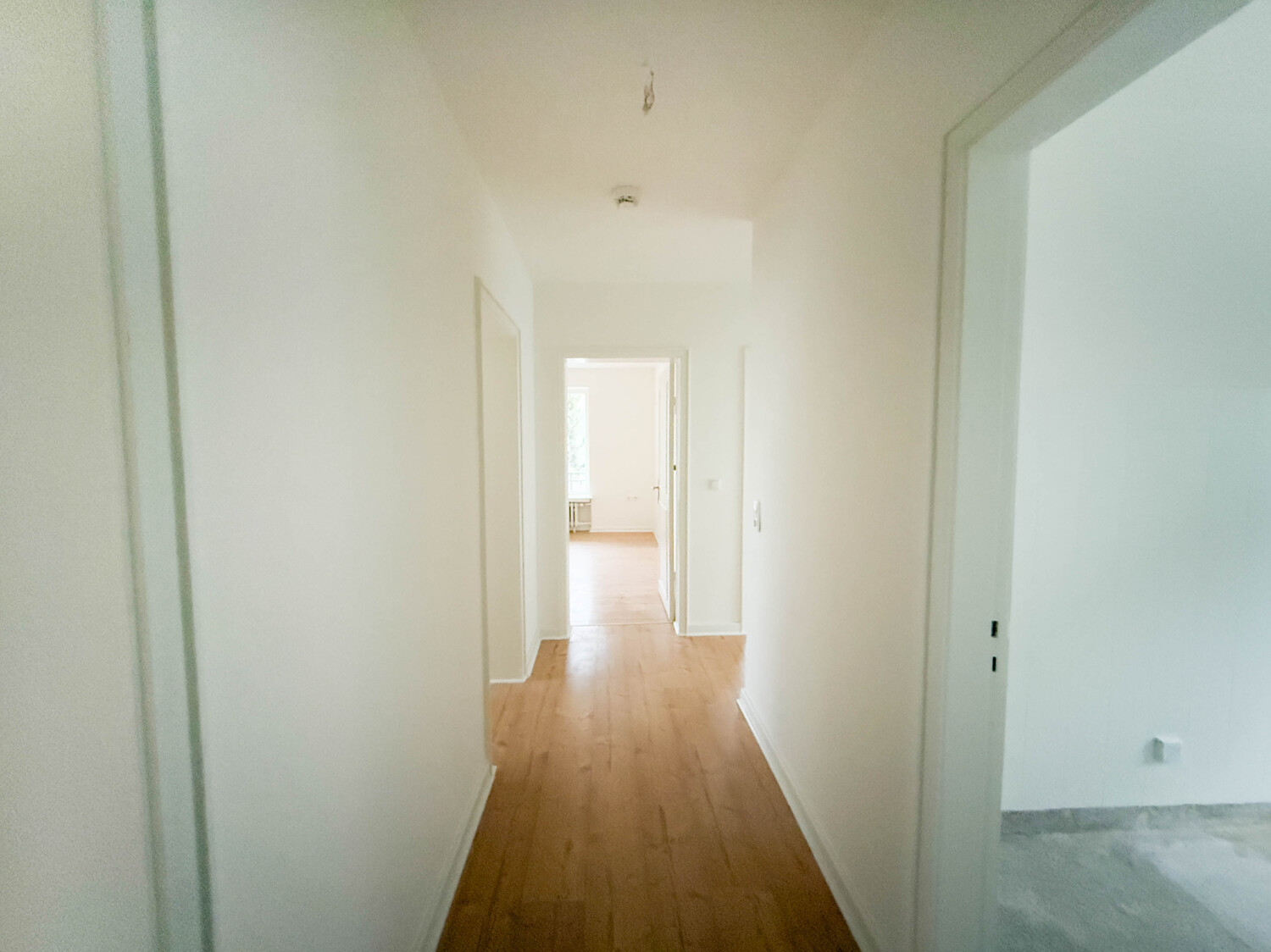 Flur mit Einbauschrank