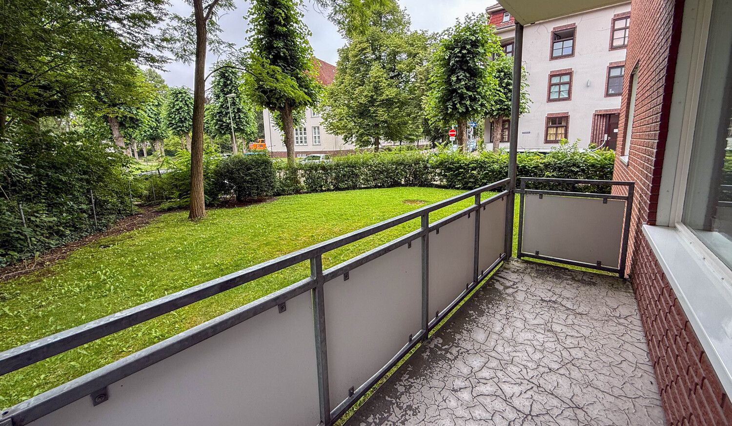 Eigener Süd/West Balkon