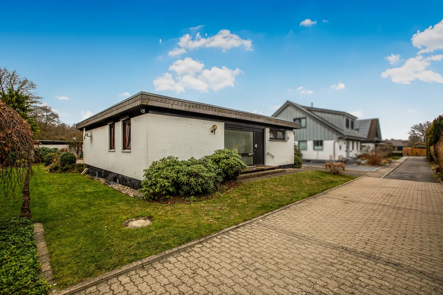 Solider Bungalow mit Vollkeller in ruhiger Sackgassenlage in Neumünster-Wittorf