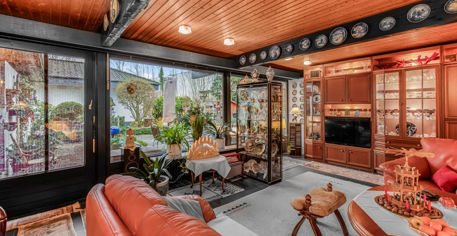 Wohn- und Esszimmer im Erdgeschoss (Ansicht II)