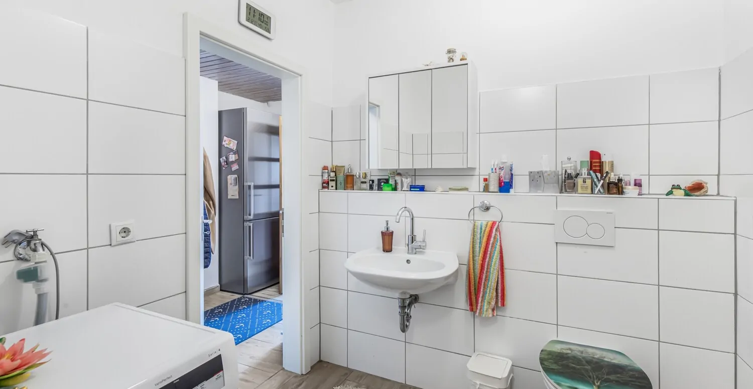 Duschbad im Erdgeschoss (Ansicht I)