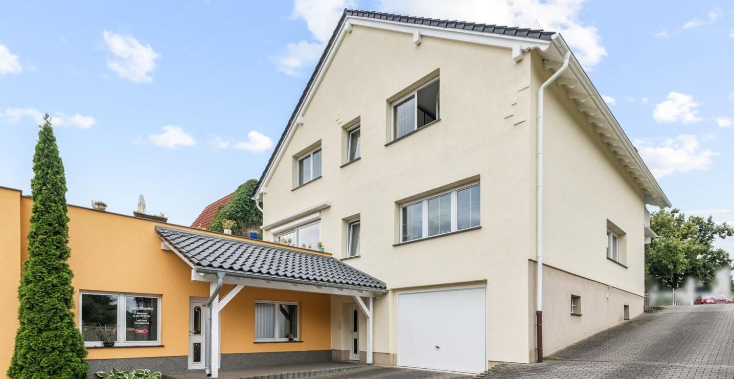 Haus und Gewerbeeinheit