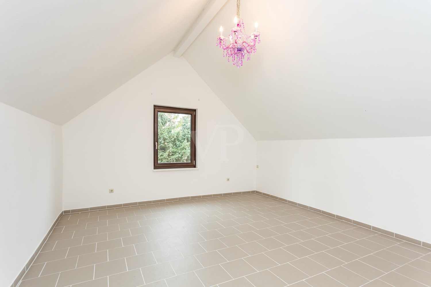 Schlafzimmer zwei im Dachgeschoss