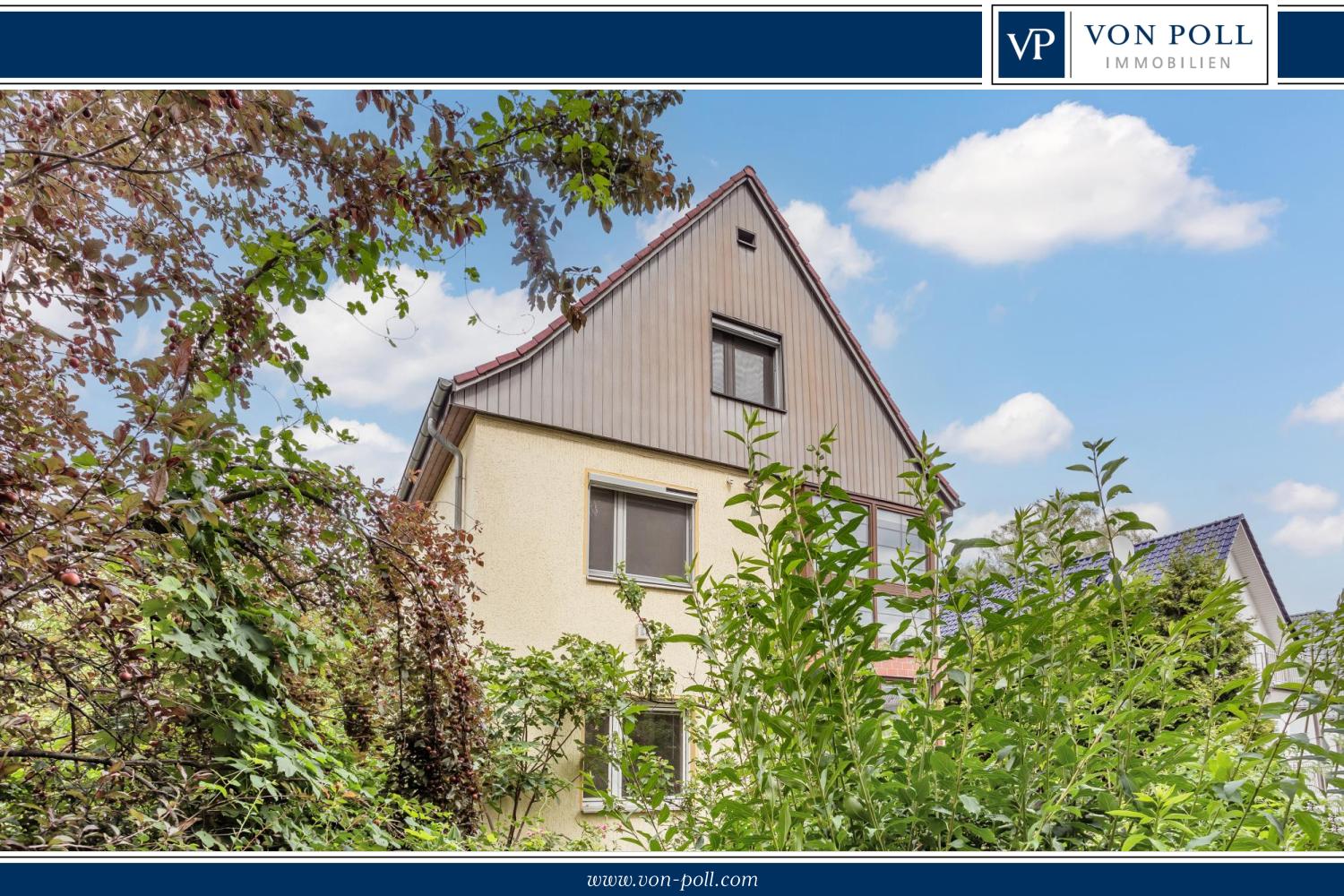 Charmantes Zweifamilienhaus mit viel Potential in ruhiger familienfreundlicher Lage von Buckow