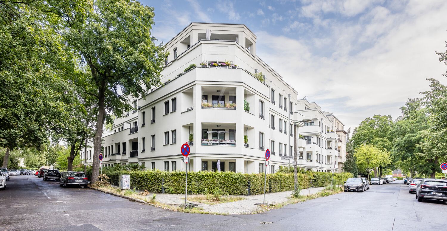 Straßenansicht