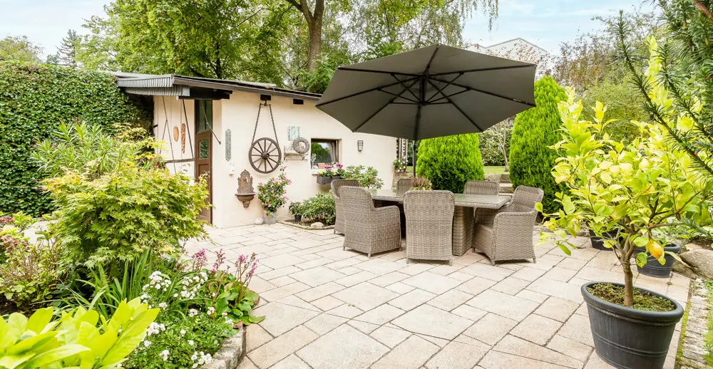 Terrasse am Nebengelass