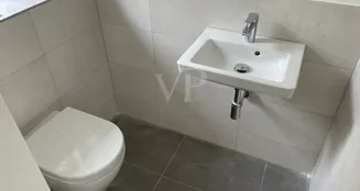 von_poll_real_estate_property_25423026_image_2