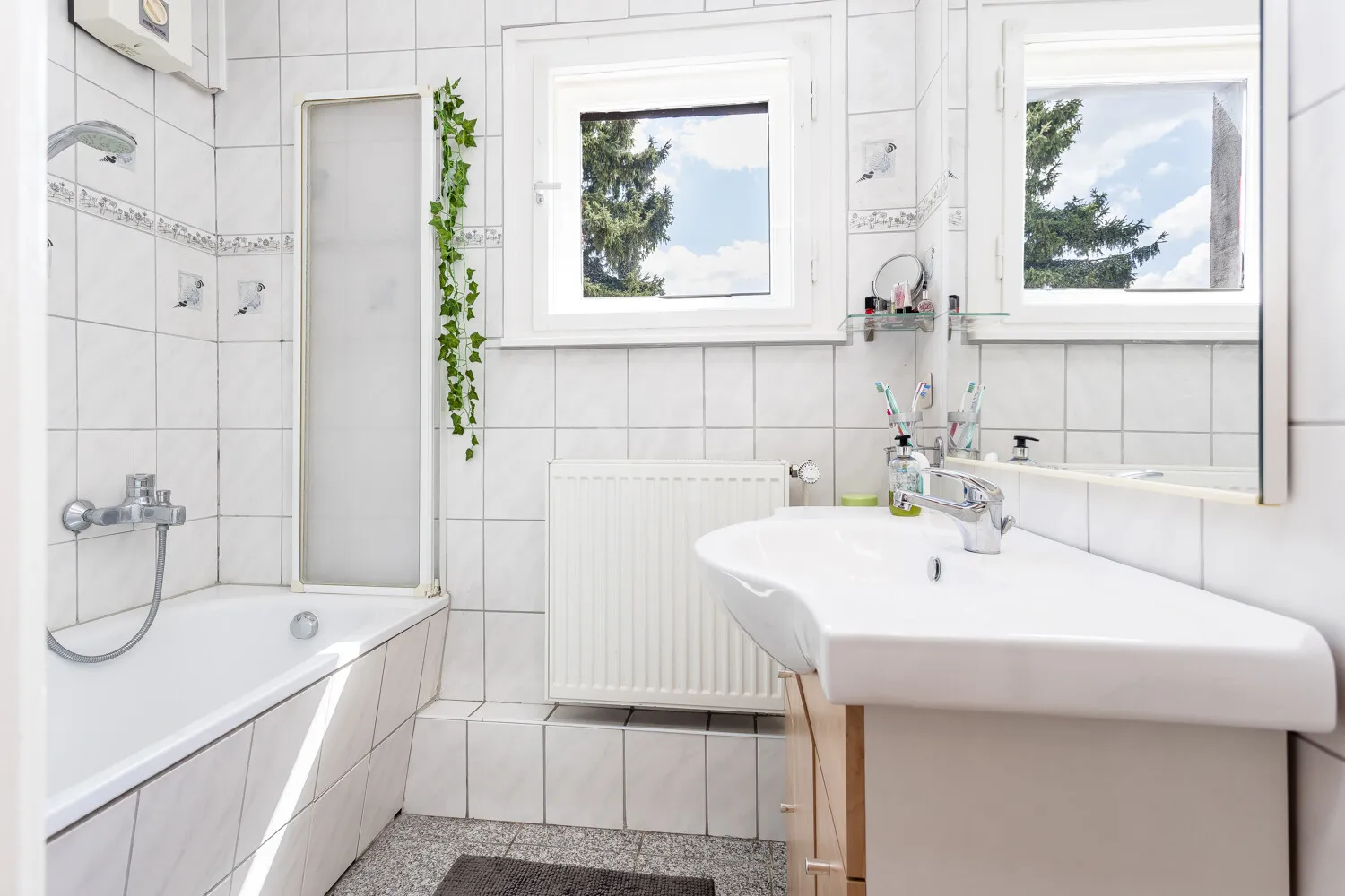 Badezimmer im Obergeschoss