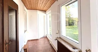 von_poll_real_estate_property_25412021_image_3