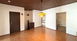 von_poll_real_estate_property_25412021_image_10