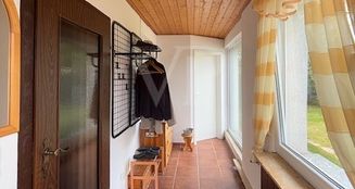 von_poll_real_estate_property_25412021_image_4