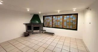 von_poll_real_estate_property_25412021_image_20