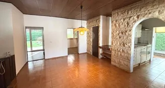 von_poll_real_estate_property_25412021_image_5