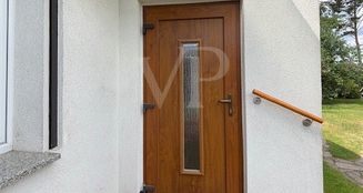 von_poll_real_estate_property_25412021_image_3