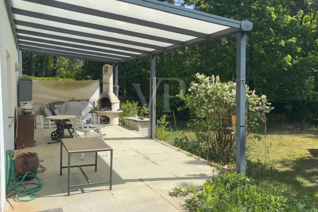 überdachte Terrasse