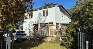 von_poll_real_estate_property_25412016_image_0