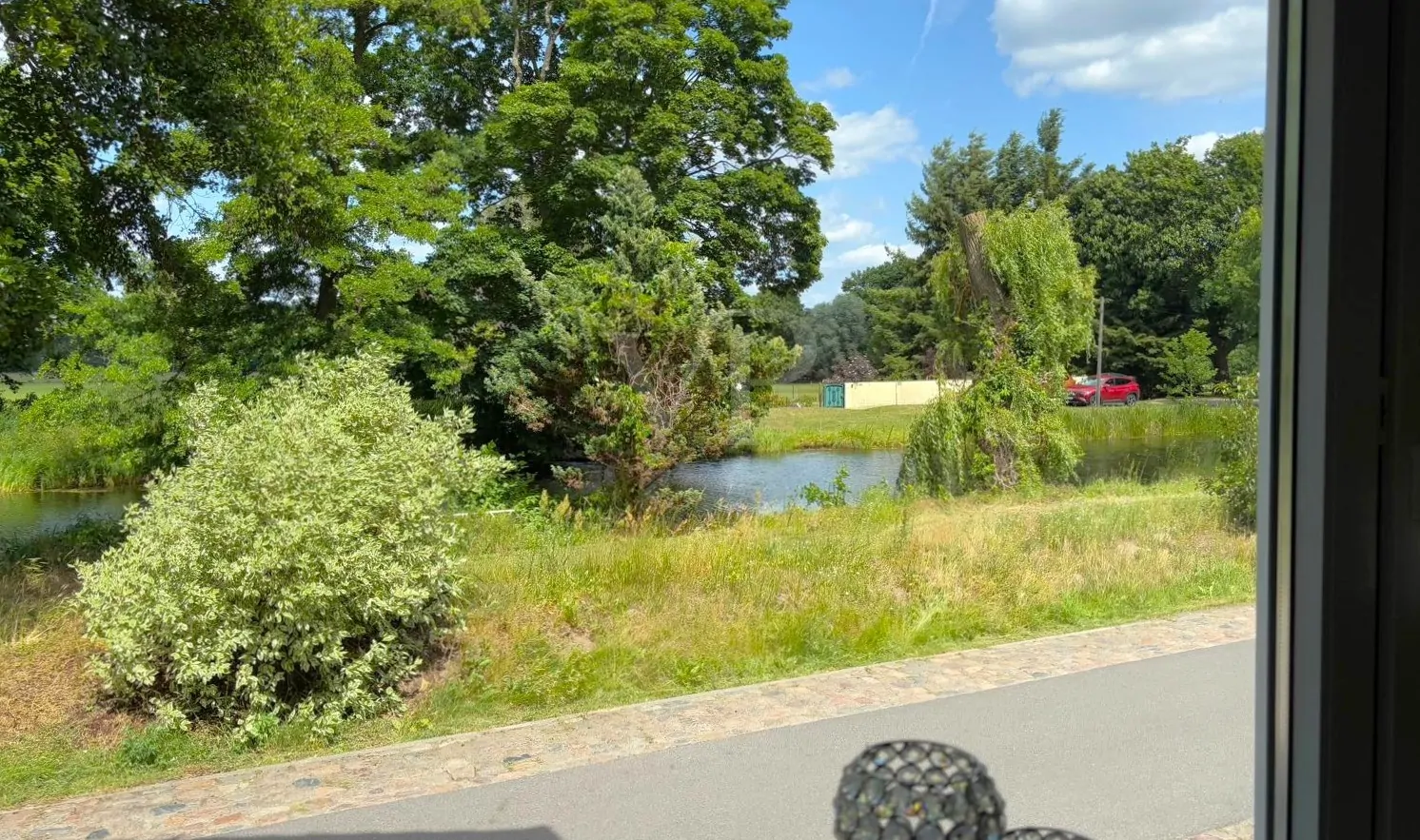 Blick auf den Finowkanal vom Wohnzimmer