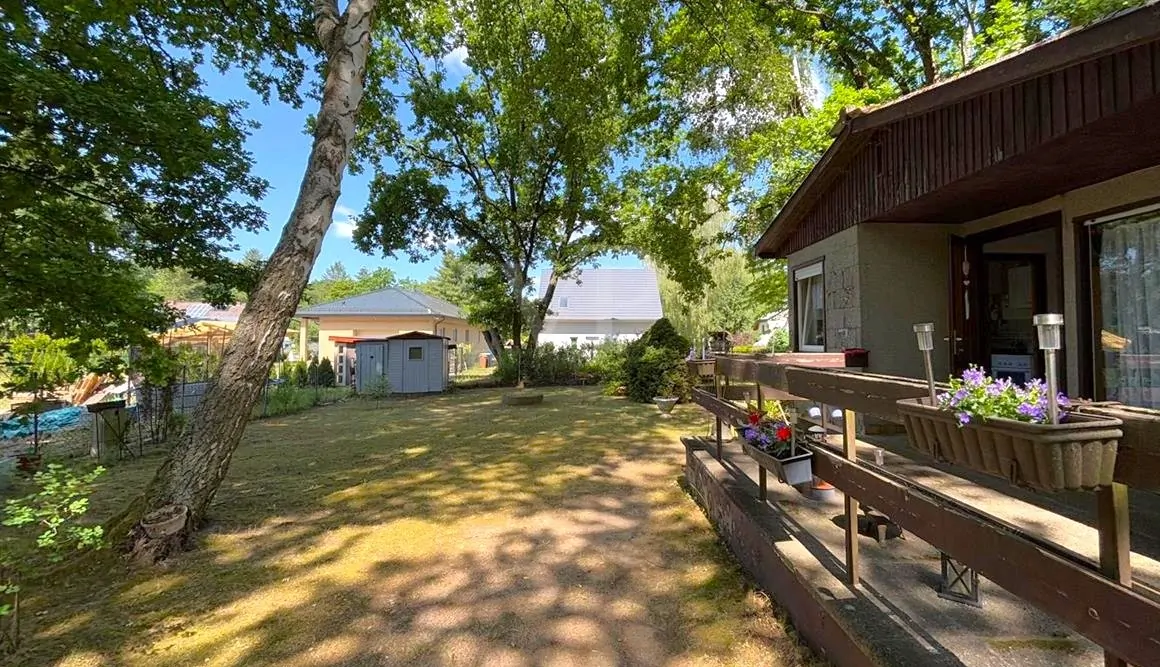 Grundstück mit Altbestand