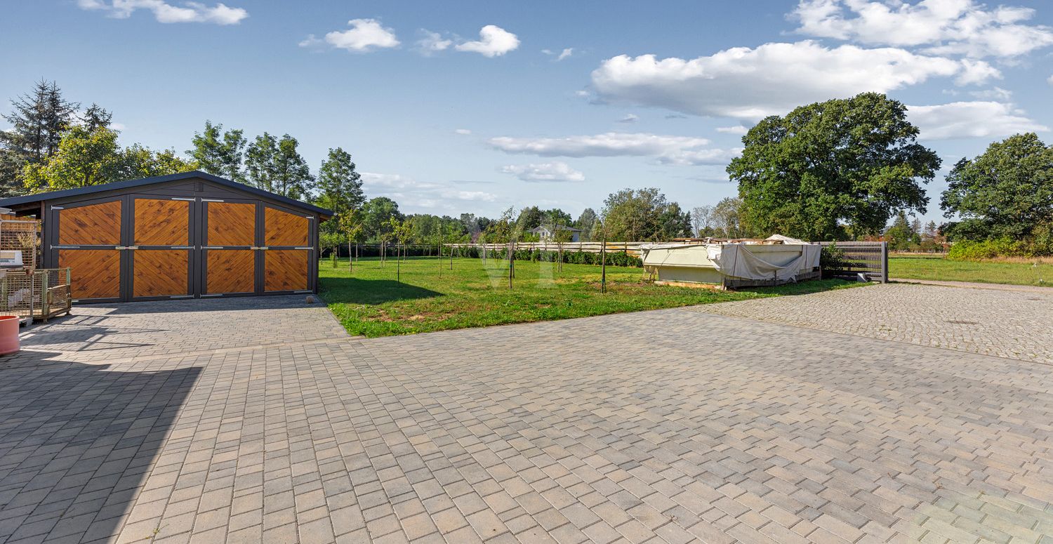 PKW Freifläche /Garage