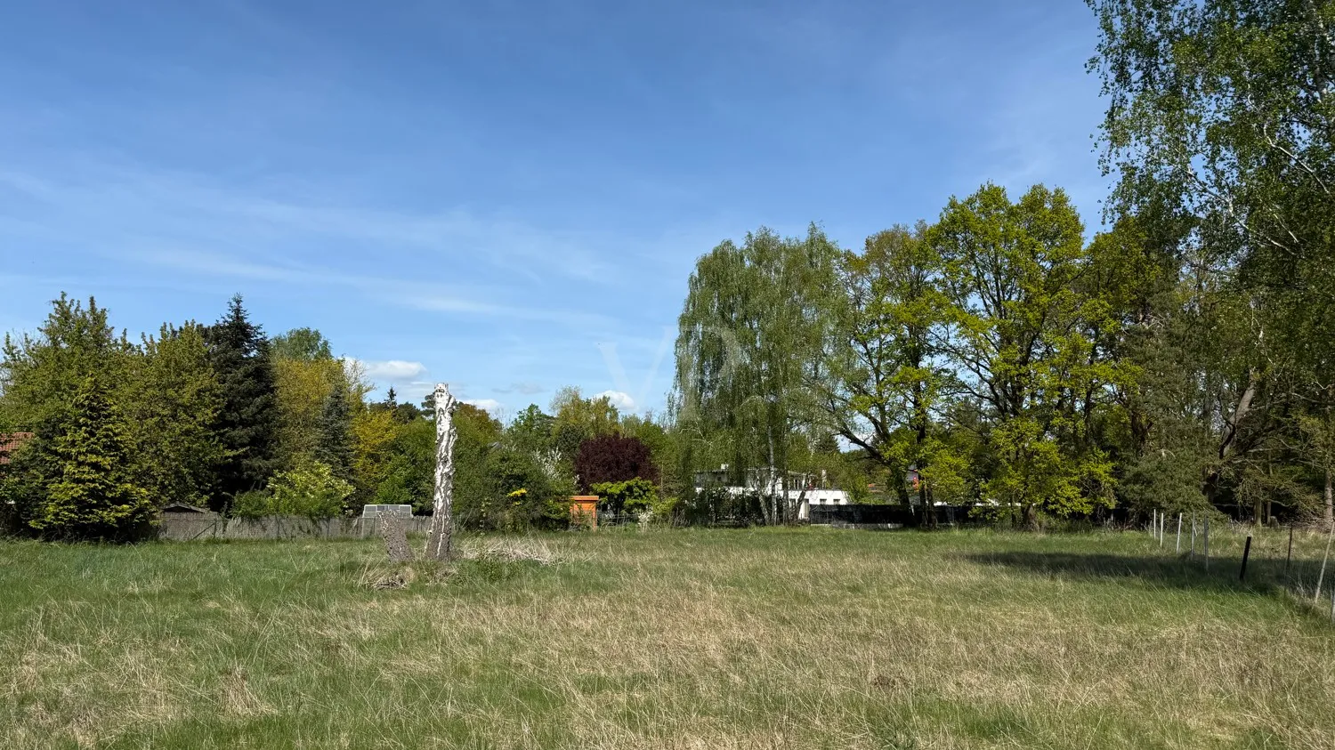 westliche Ansicht Grundstück
