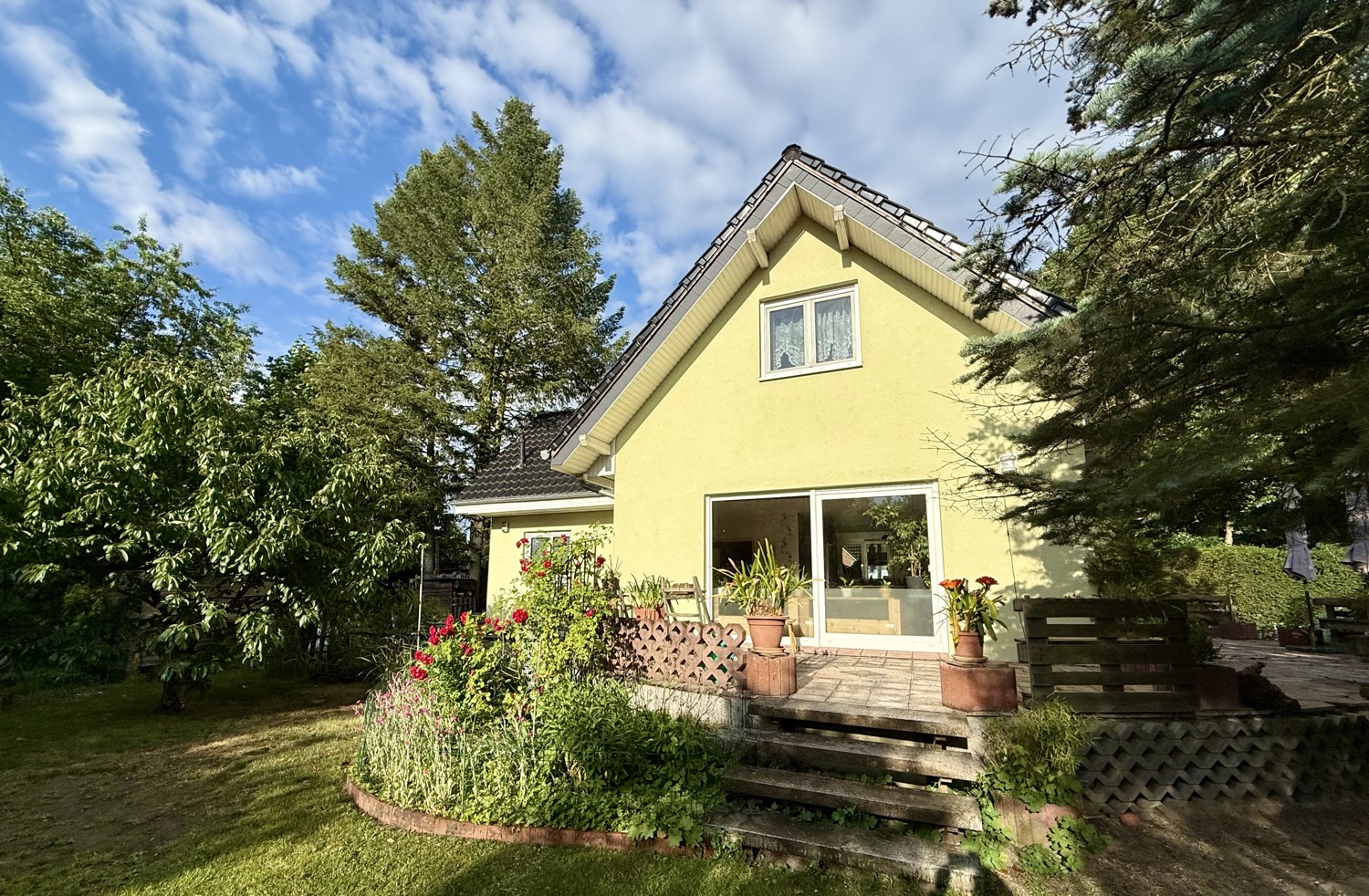 Hausansicht Terrasse