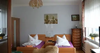 von_poll_real_estate_property_25412010_image_12