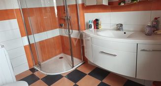 von_poll_real_estate_property_25412010_image_10