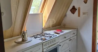 von_poll_real_estate_property_25412020_image_5