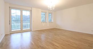 von_poll_real_estate_property_25412019_image_8