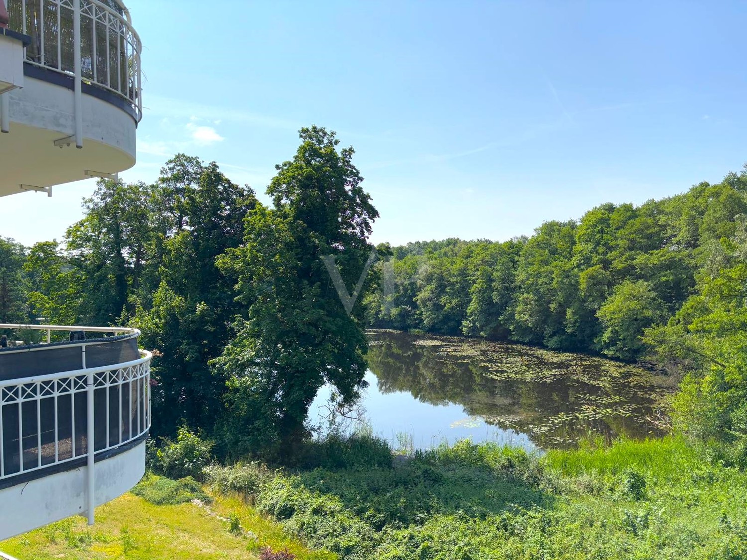 Blick vom Balkon auf auf die Pfühle