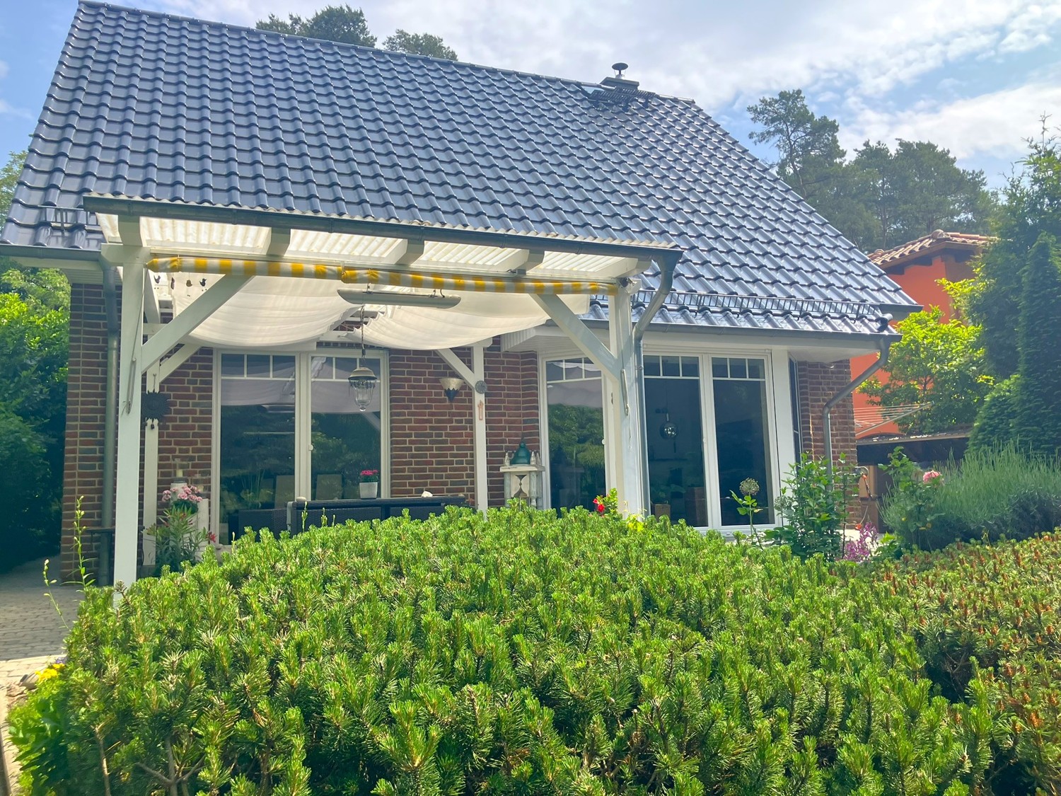 Terrasse Blick vom Garten