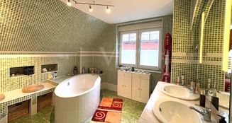 von_poll_real_estate_property_25412023_image_8