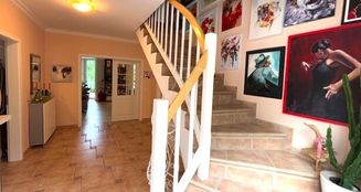 von_poll_real_estate_property_25412023_image_3