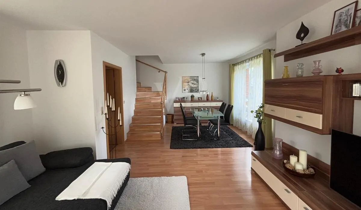 Wohn- und Essbereich