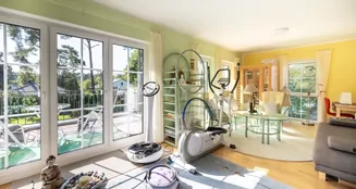 von_poll_real_estate_property_25412026_image_20