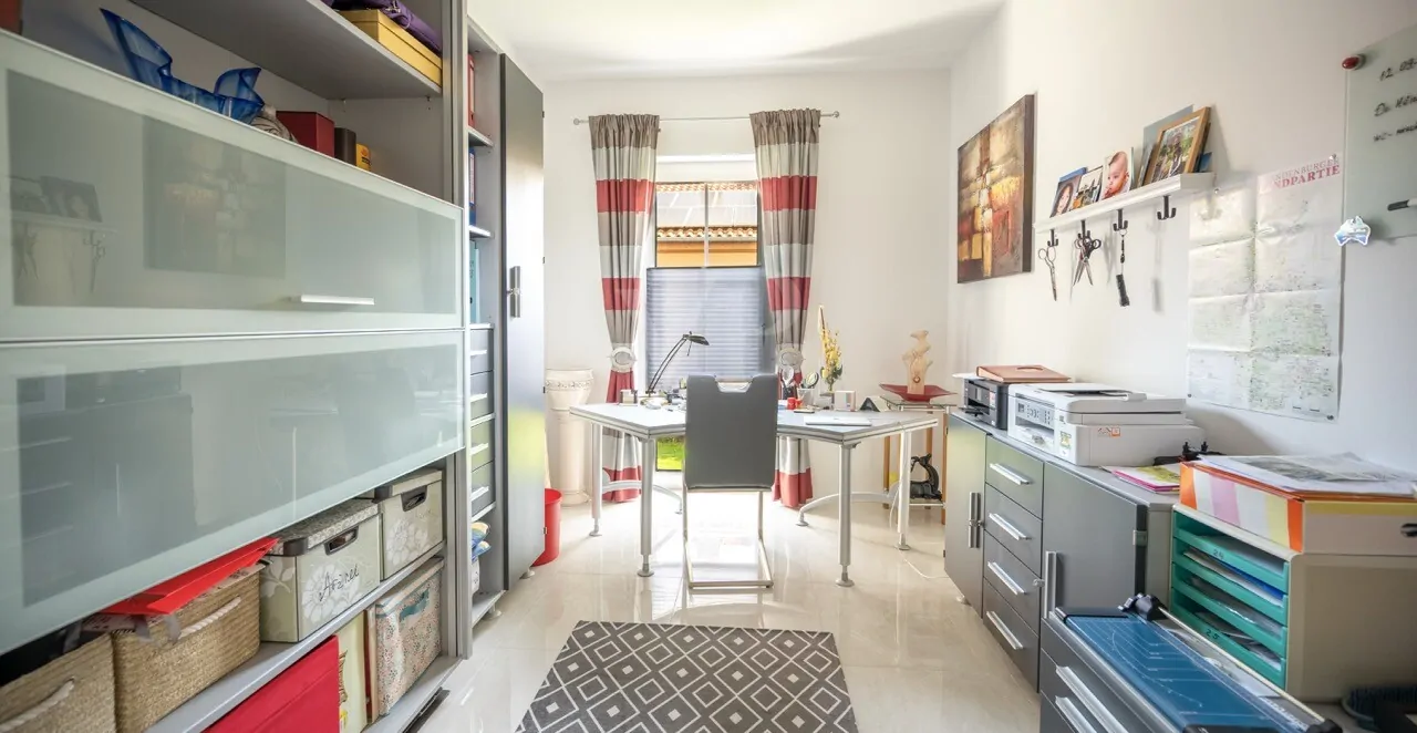 Arbeitszimmer EG