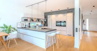 von_poll_real_estate_property_25412027_image_1