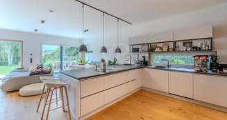 von_poll_real_estate_property_25412027_image_6