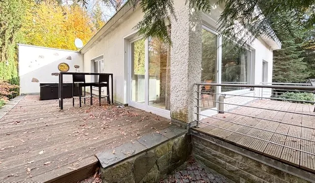 Ansicht auf beide Terrassen