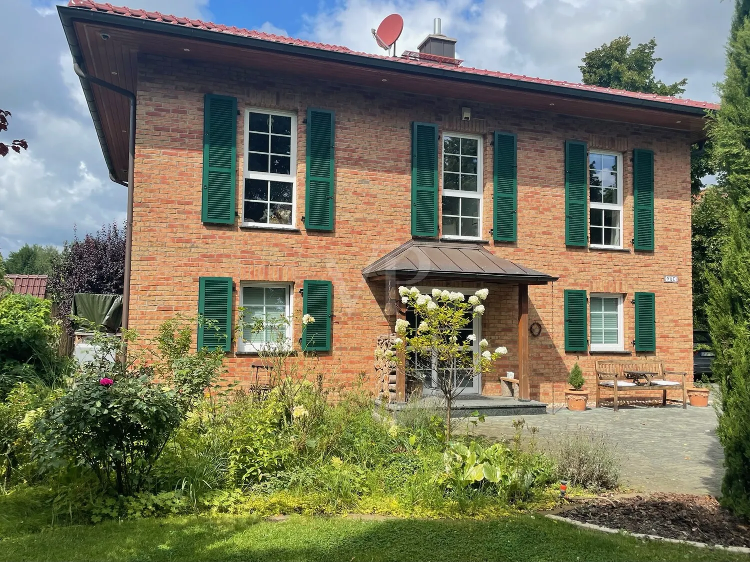 Eingangsbereich / Sommerimpression