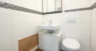 von_poll_real_estate_property_25090018_image_8