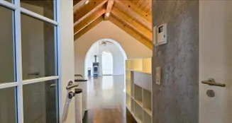 von_poll_real_estate_property_25090039_image_1