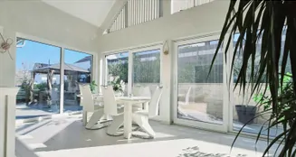 von_poll_real_estate_property_23090005_image_0