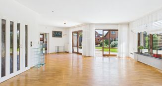 von_poll_real_estate_property_25399080_image_2